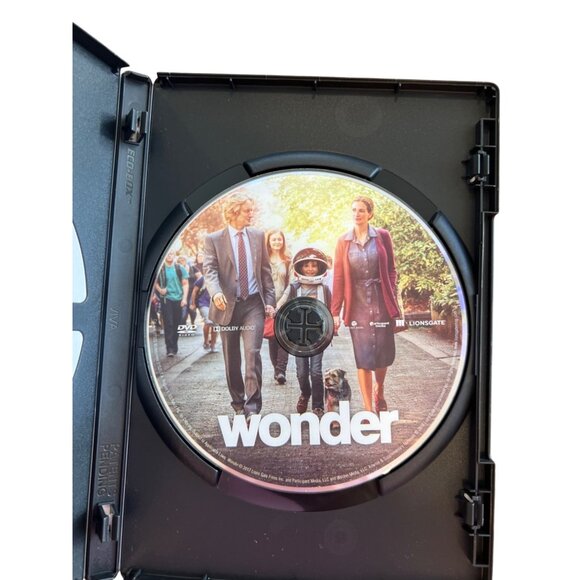 Wonder DVD 2017 Family Movie Julia Roberts Owen Wilson Jacob Tremblay Pre-Owned - Picture 2 of 4